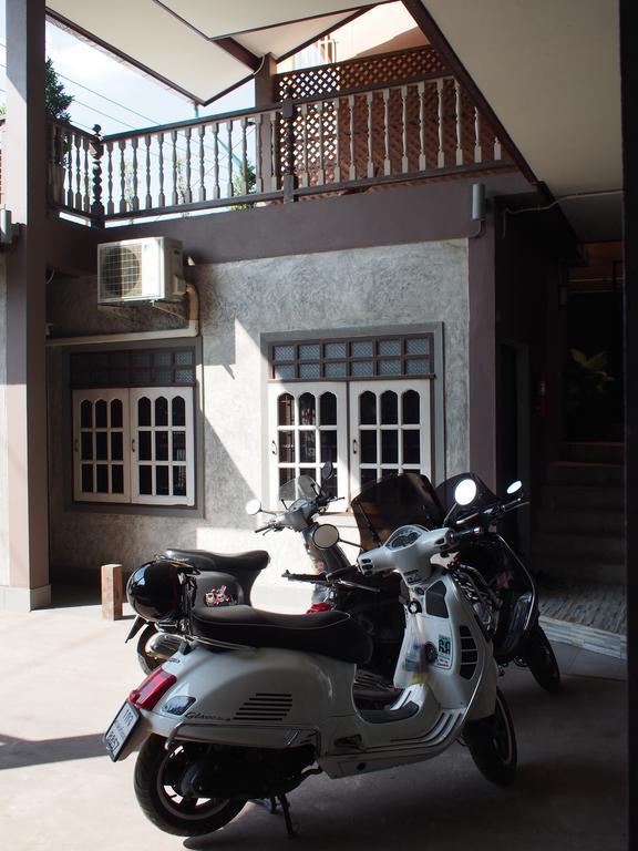 Chommuang Guest House Ayutthaya Eksteriør billede