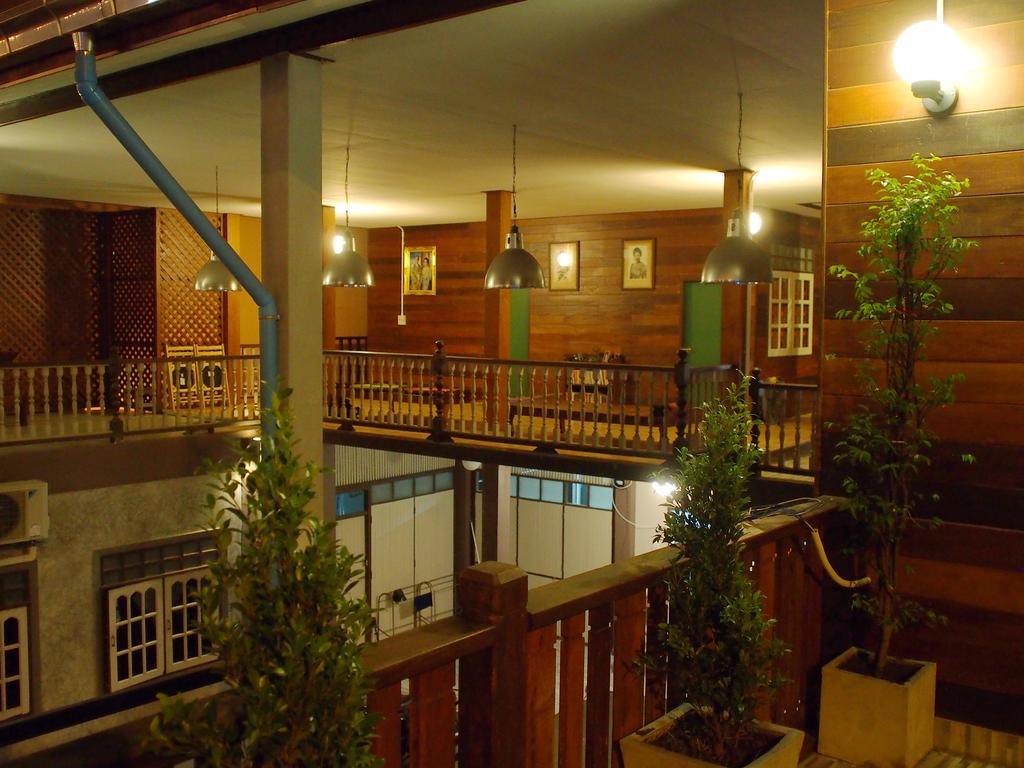 Chommuang Guest House Ayutthaya Eksteriør billede